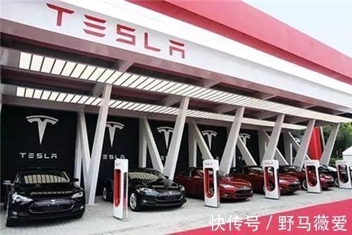 电动汽车充电难题有望解决 大众推出停车自动充电技术